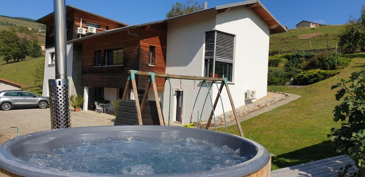Bed and Breakfast Domaine De La Rue De La Tour Valsonne Exteriér fotografie